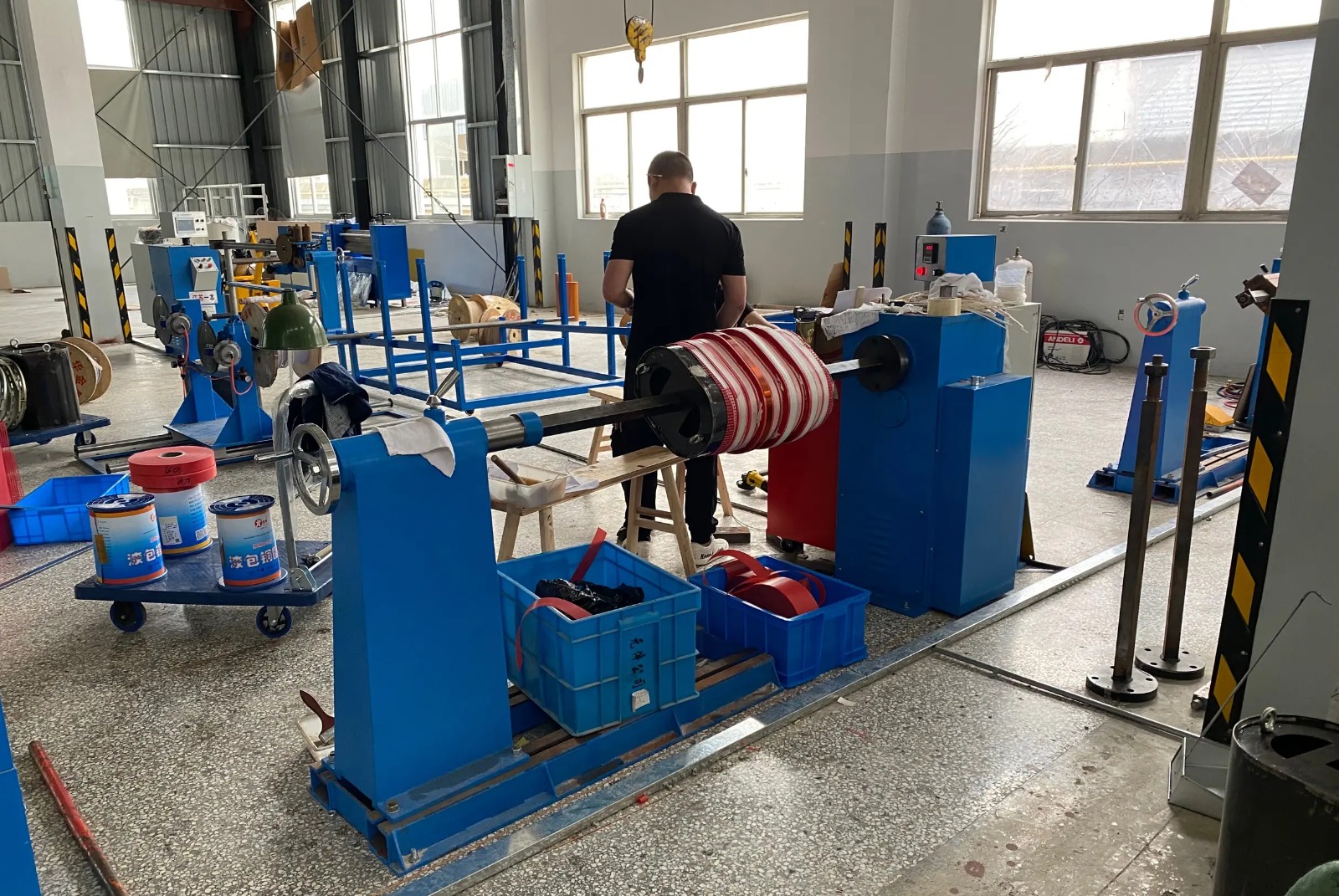 High and Low-Voltage Automatic Coil Winding Machine CNC and PLC Controlled with Durable Gearbox for Manufacturing Plants