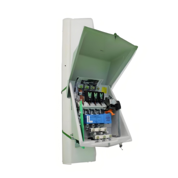 Low voltage pole mounted circuit breaker D165T with digital trip unit
