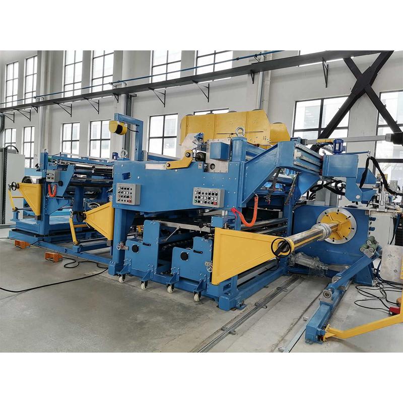Transformer foil winding machine