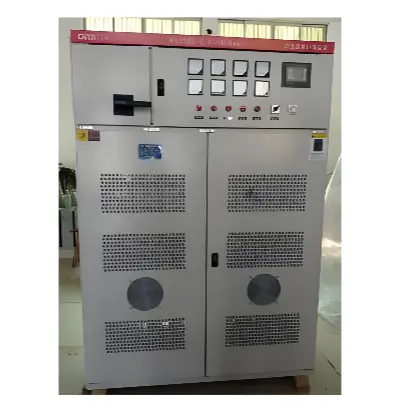 Low-Voltage Dynamic Reactive Power Compensation System