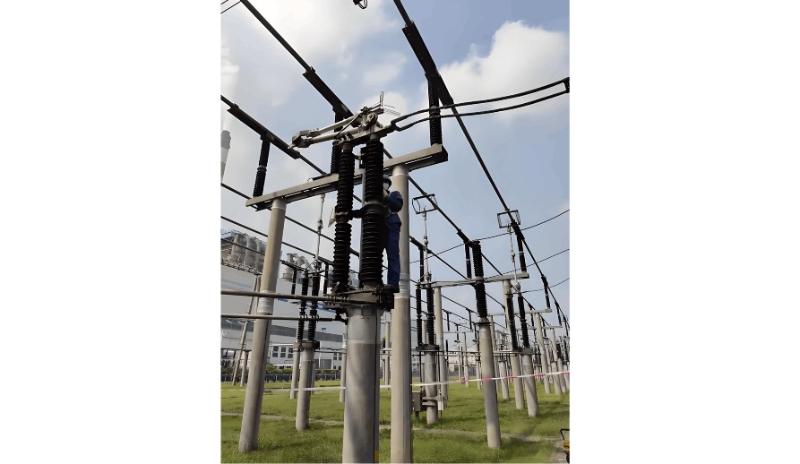 Substation Blackout.jpg Substation Blackout.jpg