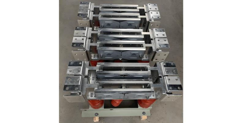 Switch Disconnectors..jpg Switch Disconnectors..jpg