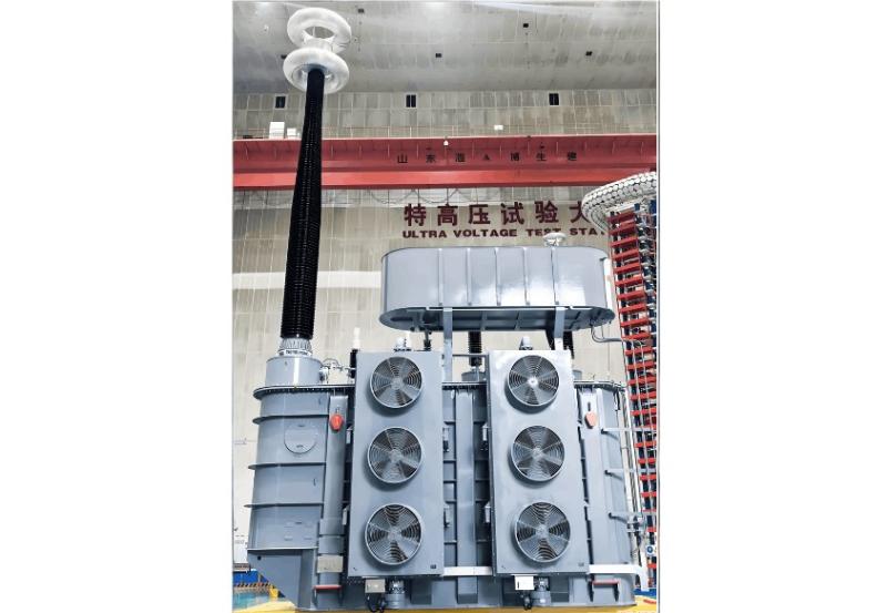 750 kV single-column high-capacity autotransformer.jpg 750 kV single-column high-capacity autotransformer.jpg