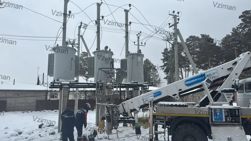 29 Uints RVR Pole-Mounted Voltage Regulators for Altai Krai Distribution Network Upgrade