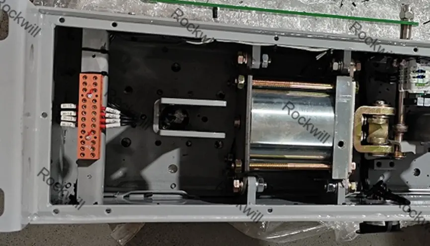 Rockwill Ukraine 186 Units 12kV Outdoor Vacuum Recloser Project Success Case