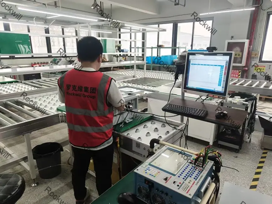 Rockwill Ukraine 186 Units 12kV Outdoor Vacuum Recloser Project Success Case